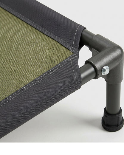 Zentran XL Elevated Mesh Dog Cot 120 x 80 cm Olive and Charcoal - Detail view